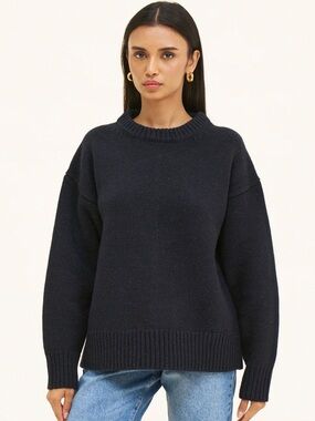 Sisterhood Evelyn Sweater in Navy